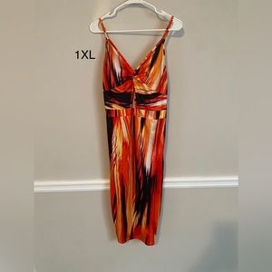Multi colorful sleeve dress with peephole